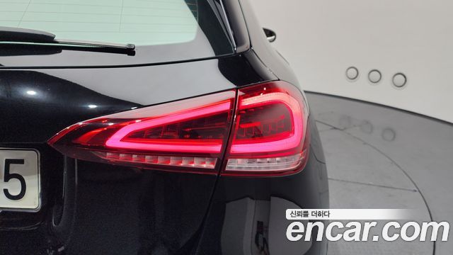Mercedes-Benz A-Class A220 Hatchback
