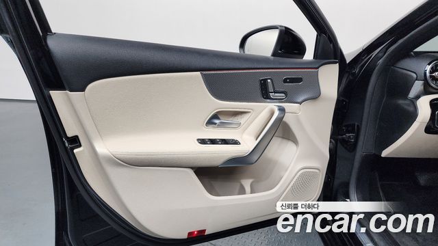 Mercedes-Benz A-Class A220 Hatchback