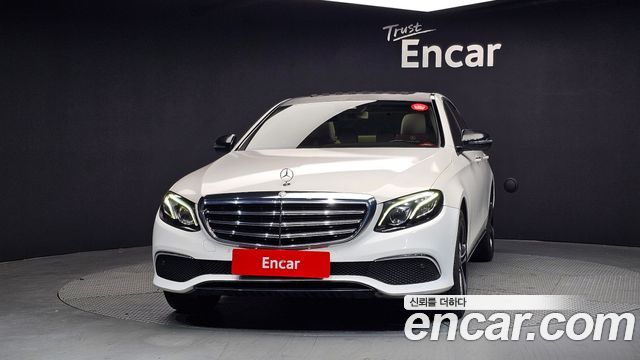 Mercedes-Benz E-Class E220d Exclusive