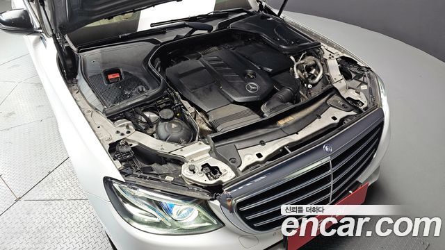 Mercedes-Benz E-Class E220d Exclusive