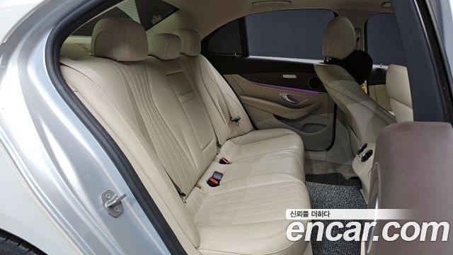 Mercedes-Benz E-Class E220d Exclusive