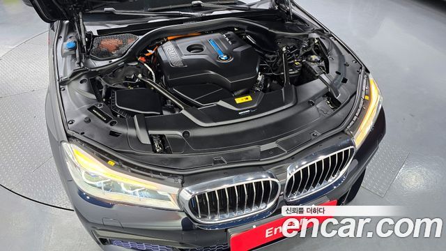 BMW 7-Series 740e iPerformance M Sport