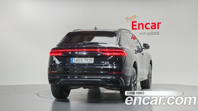 Audi Q8 55 TFSI Quattro Premium