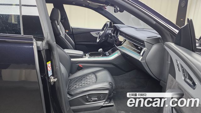 Audi Q8 55 TFSI Quattro Premium