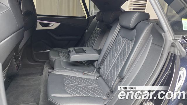 Audi Q8 55 TFSI Quattro Premium