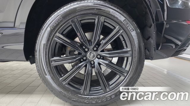 Audi Q8 55 TFSI Quattro Premium