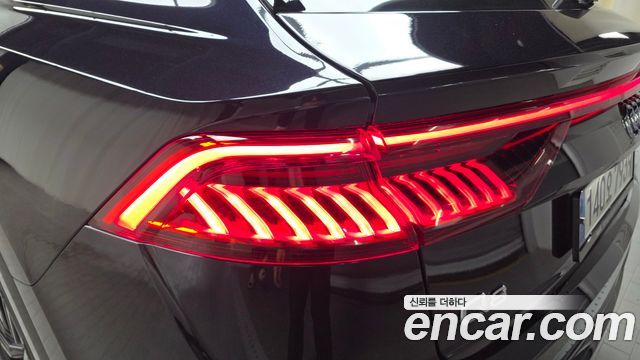 Audi Q8 55 TFSI Quattro Premium