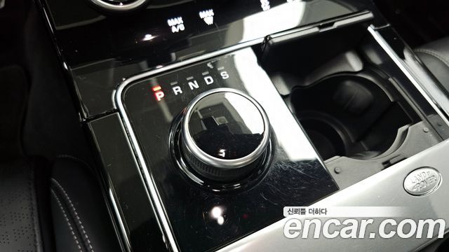 Land Rover Range Rover Velar 3.0 D300 R-Dynamic HSE