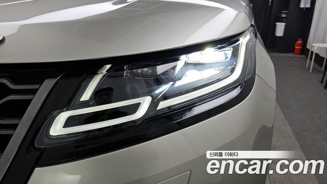 Land Rover Range Rover Velar 3.0 D300 R-Dynamic HSE