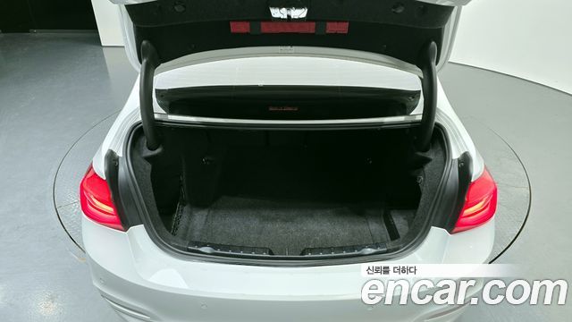 BMW 3-Series 320d