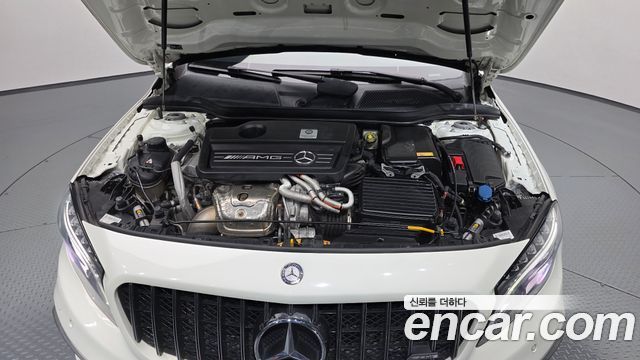Mercedes-Benz GLA-Class GLA45 AMG 4MATIC