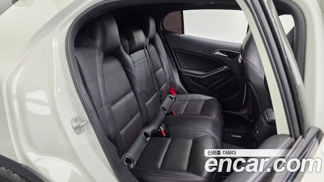 Mercedes-Benz GLA-Class GLA45 AMG 4MATIC