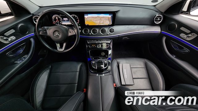 Mercedes-Benz E-Class E300 AV Intelligent Drive