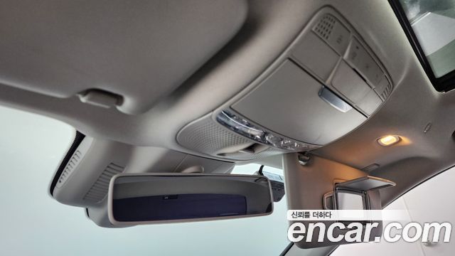 Mercedes-Benz E-Class E300 AV Intelligent Drive