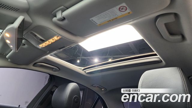 Mercedes-Benz E-Class E300 AV Intelligent Drive