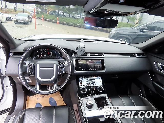 Land Rover Reinjirobeo Berra 3.0 P380 R-Dynamic SE