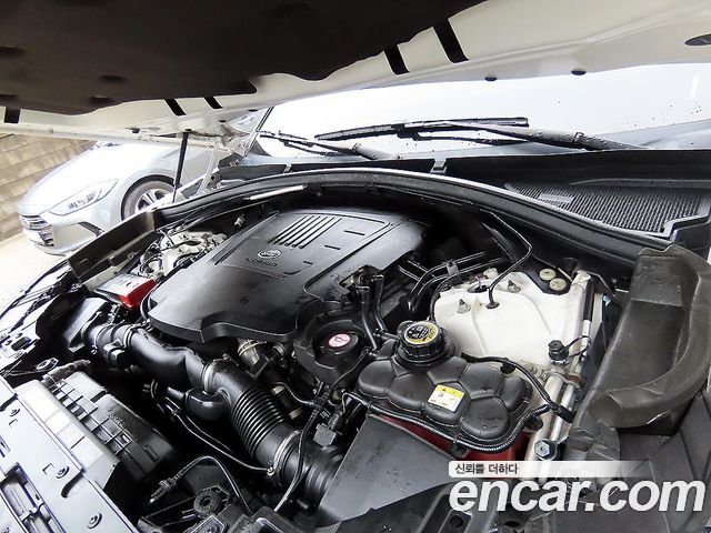 Land Rover Reinjirobeo Berra 3.0 P380 R-Dynamic SE