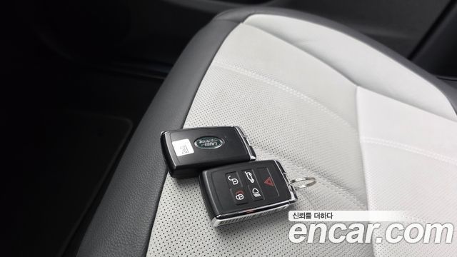 Land Rover Range Rover Evoque P250 Dynamic SE