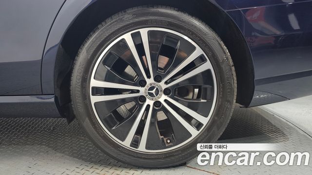 Mercedes-Benz E-Class E250 Avantgarde
