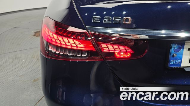 Mercedes-Benz E-Class E250 Avantgarde