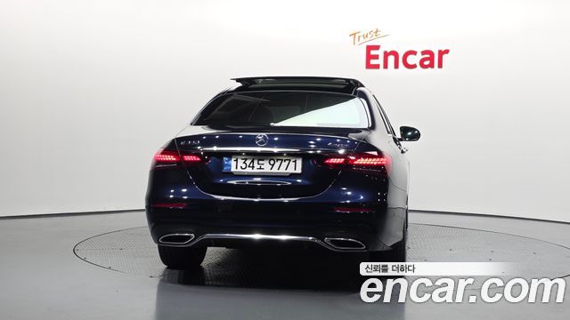 Mercedes-Benz E-Class E350 4MATIC AMG Line