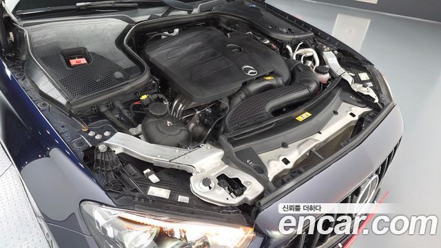 Mercedes-Benz E-Class E350 4MATIC AMG Line