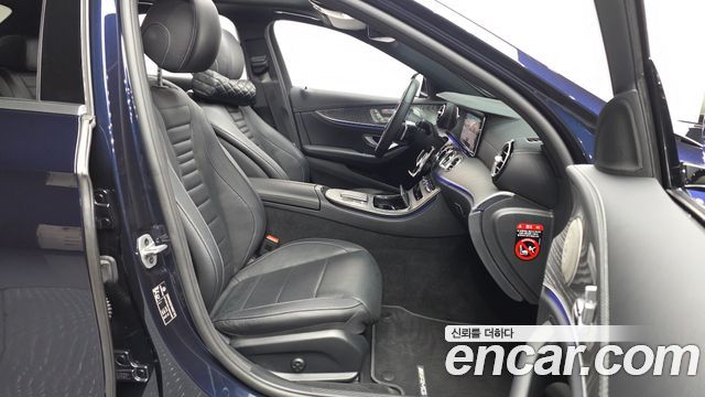 Mercedes-Benz E-Class E350 4MATIC AMG Line