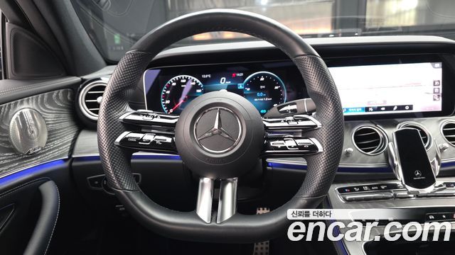 Mercedes-Benz E-Class E350 4MATIC AMG Line