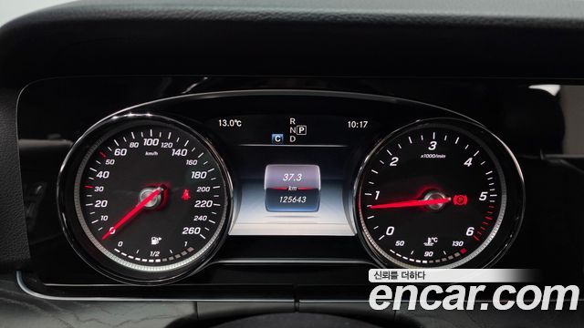 Mercedes-Benz E-Class E220d Avantgarde