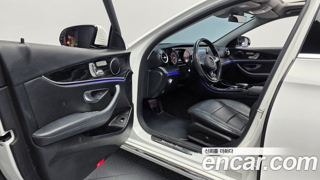 Mercedes-Benz E-Class E220d Avantgarde