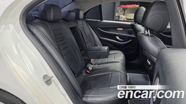 Mercedes-Benz E-Class E220d Avantgarde