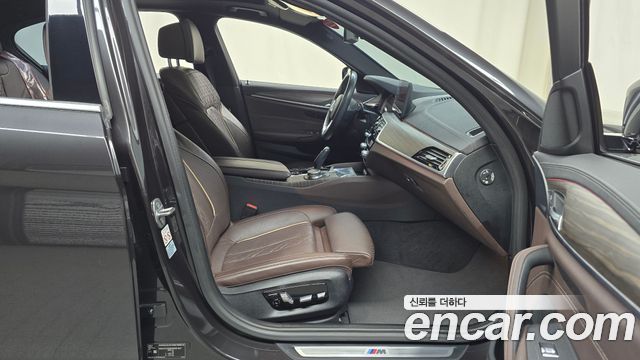 BMW 5-Series 523d xDrive M Sport