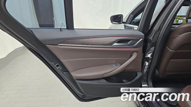 BMW 5-Series 523d xDrive M Sport