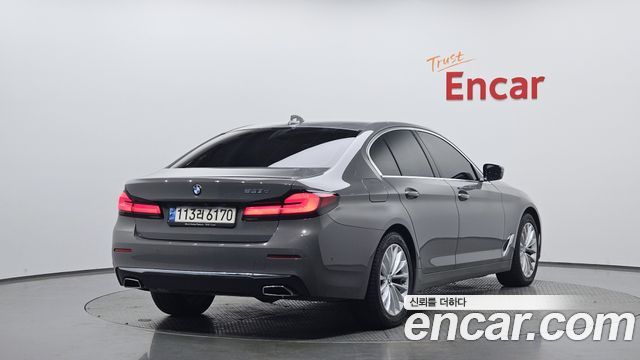 BMW 5-Series 523d Luxury