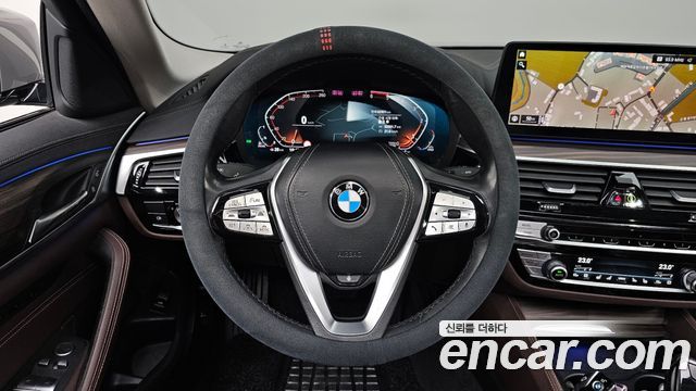 BMW 5-Series 523d Luxury