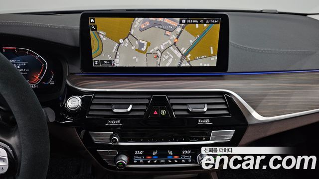 BMW 5-Series 523d Luxury