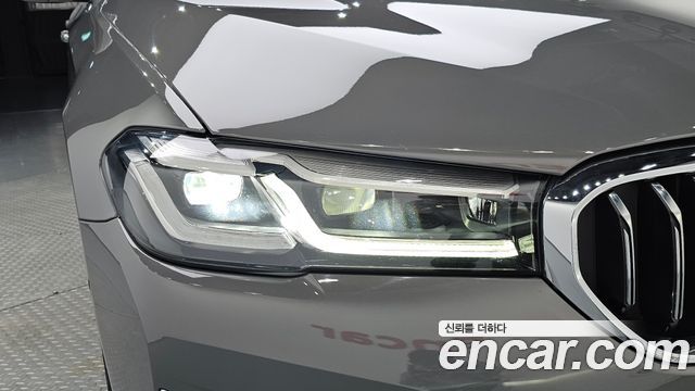 BMW 5-Series 523d Luxury