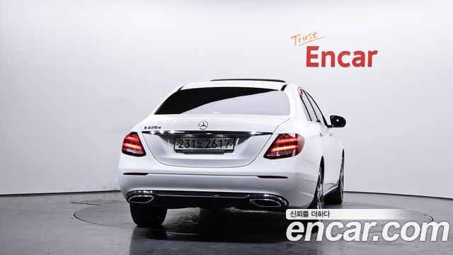 Mercedes-Benz E-Class E220d Avantgarde