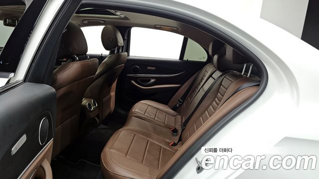 Mercedes-Benz E-Class E220d Avantgarde