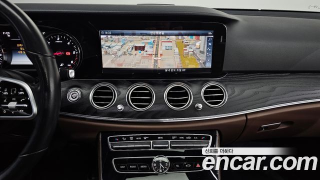 Mercedes-Benz E-Class E220d Avantgarde