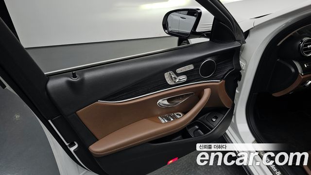 Mercedes-Benz E-Class E220d Avantgarde