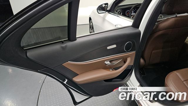 Mercedes-Benz E-Class E220d Avantgarde