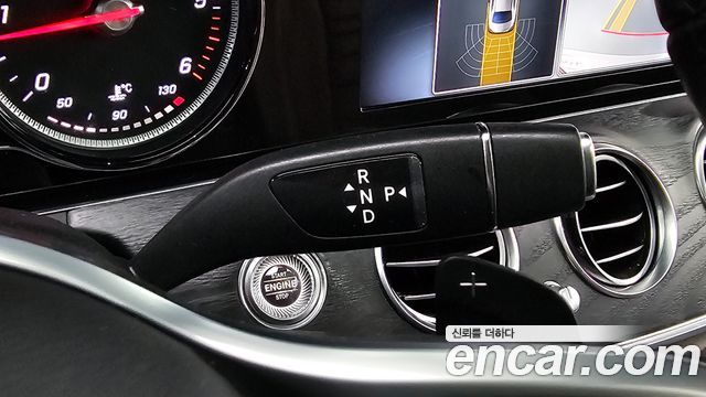 Mercedes-Benz E-Class E220d Avantgarde