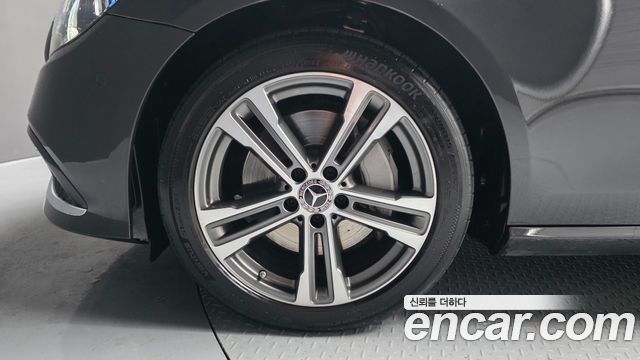 Mercedes-Benz E-Class E350 4MATIC Avantgarde