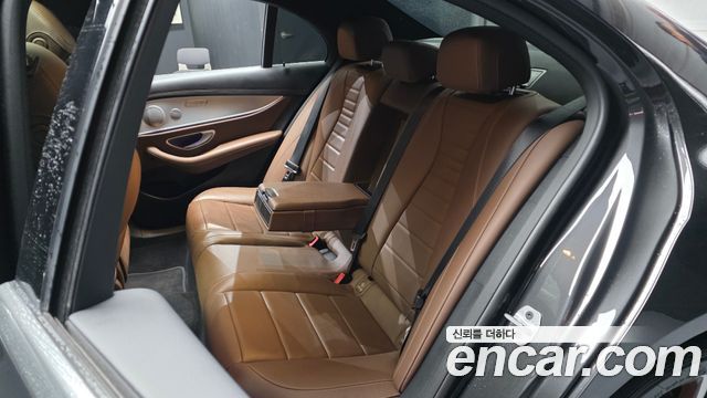 Mercedes-Benz E-Class E350 4MATIC Avantgarde