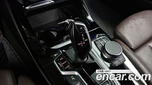BMW X3 xDrive 20i M sports Online Exclusive Edition