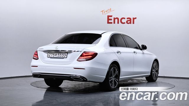 Mercedes-Benz E-Class E220d Avantgarde