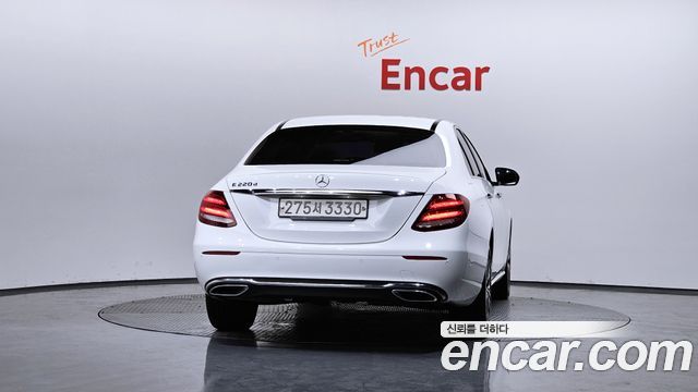 Mercedes-Benz E-Class E220d Avantgarde