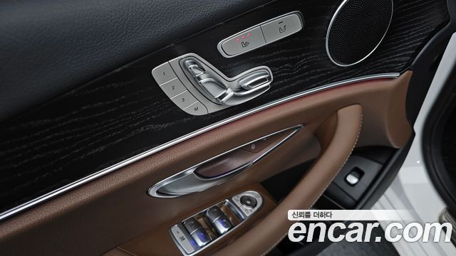 Mercedes-Benz E-Class E220d Avantgarde