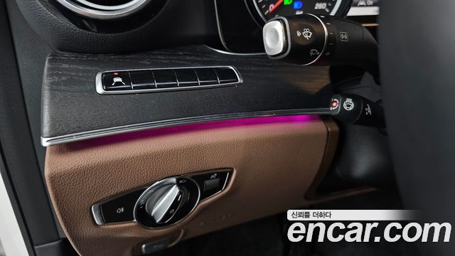Mercedes-Benz E-Class E220d Avantgarde